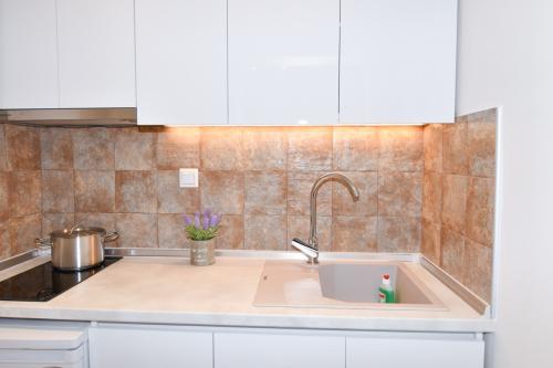villakostas_no4_00001